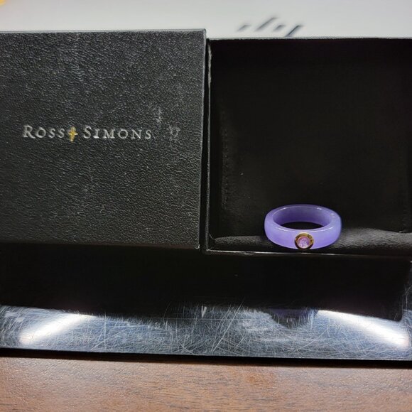 Lavender Jade and Amethyst Ring with 14kt Gold - Picture 2 of 3
